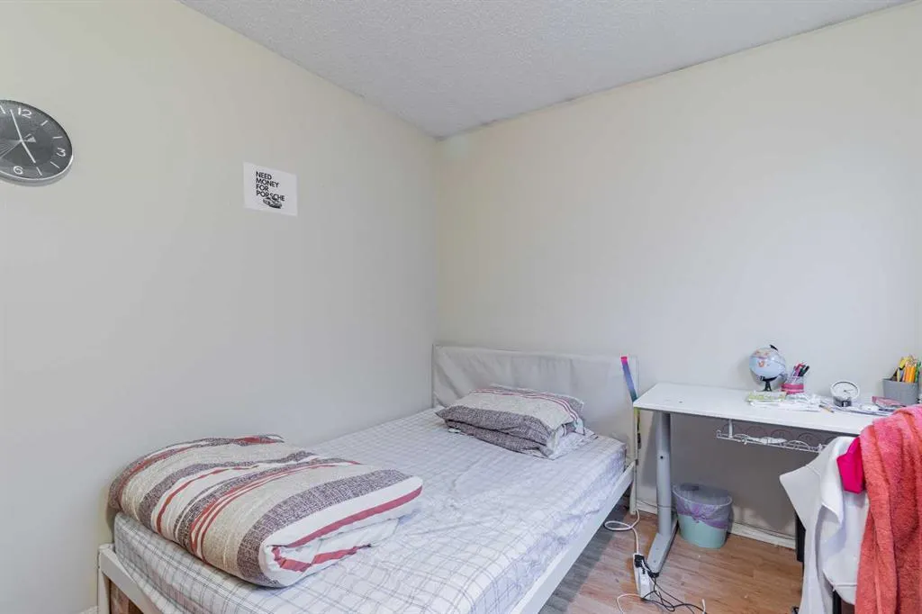 143 Castlegrove Road NE