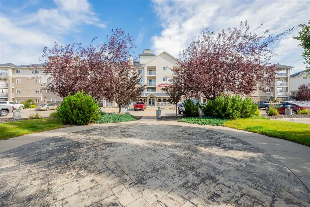 11230 104 Avenue, #207