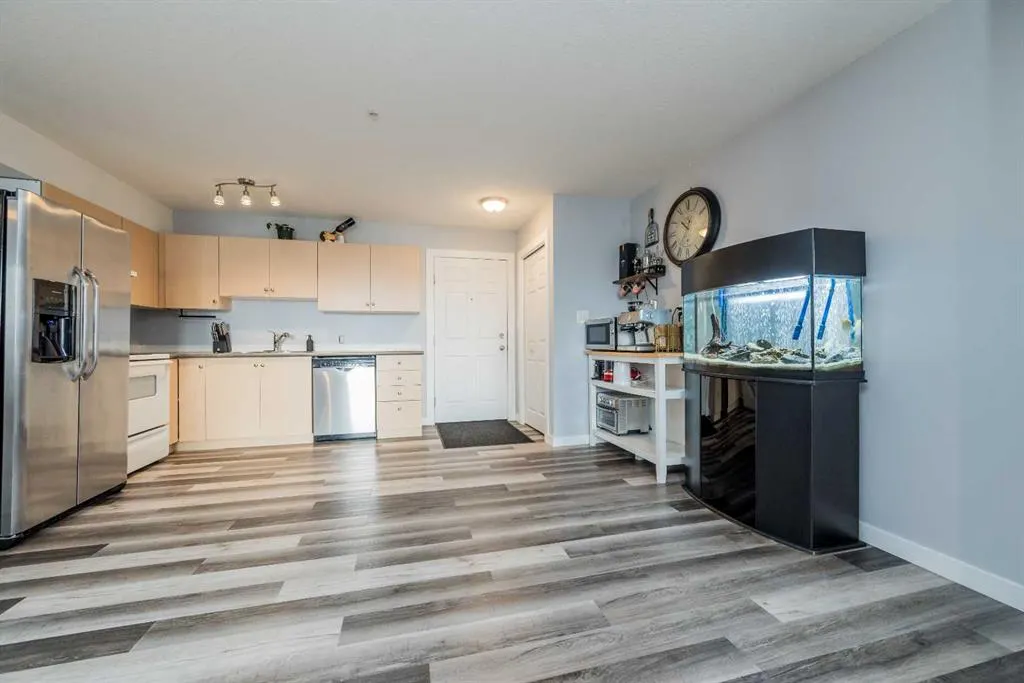 11230 104 Avenue, #207