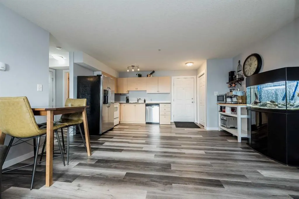11230 104 Avenue, #207