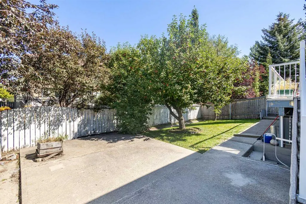 125 Edgebrook Road NW