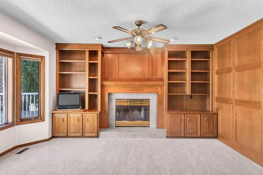 125 Edgebrook Road NW
