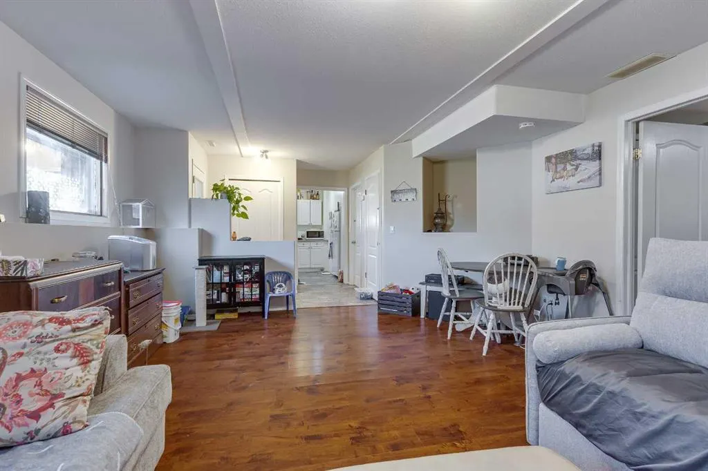 4 HARRISON Road