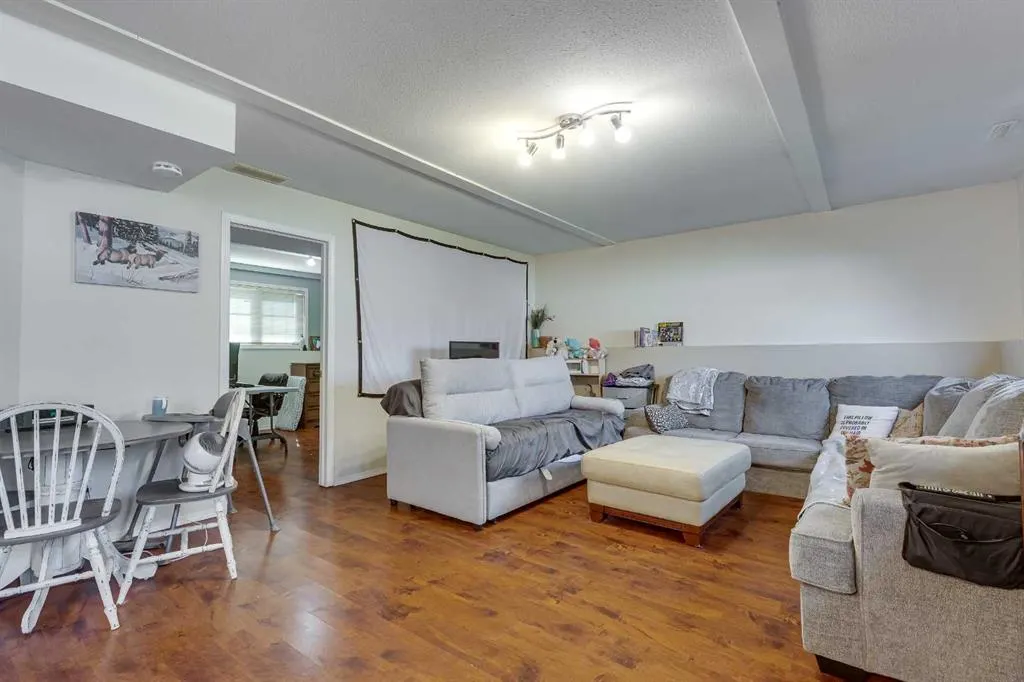 4 HARRISON Road