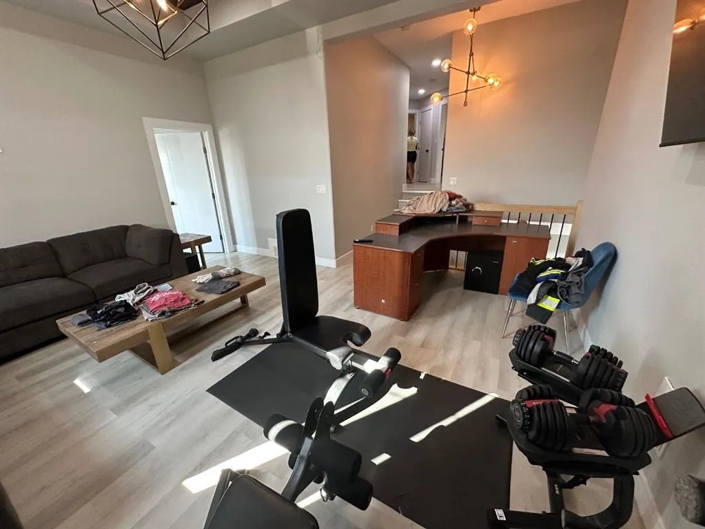 7702 Devonshire Lane