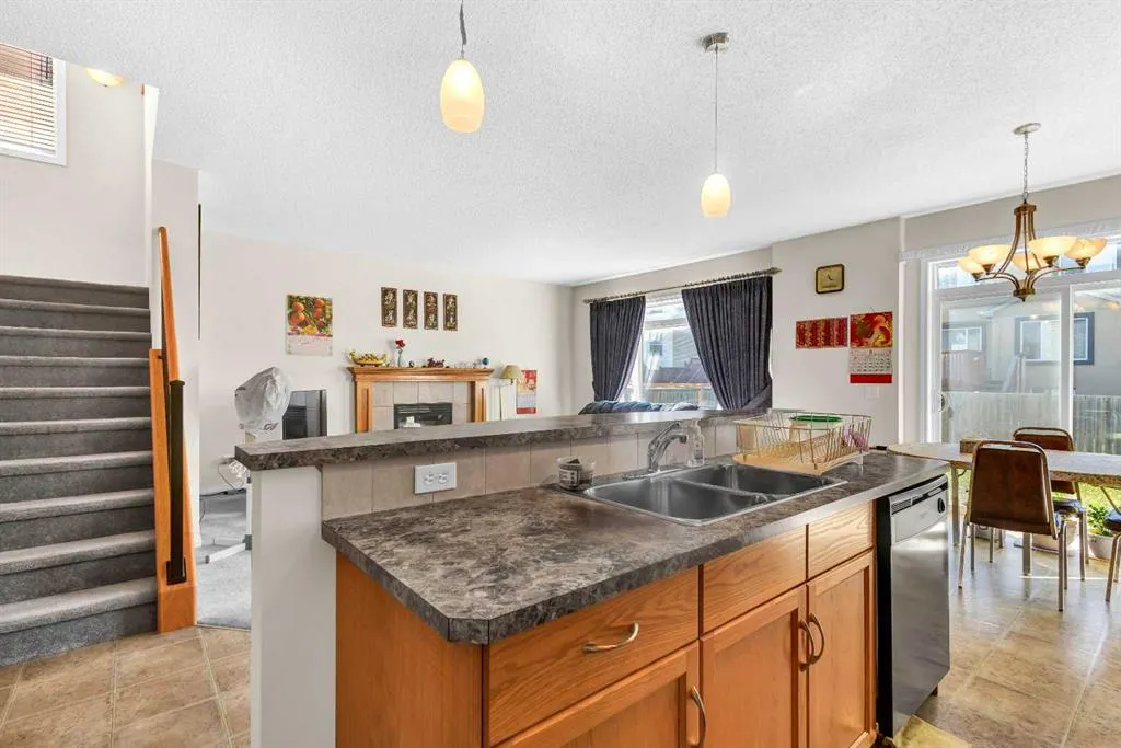 156 Saddlecrest Park NE