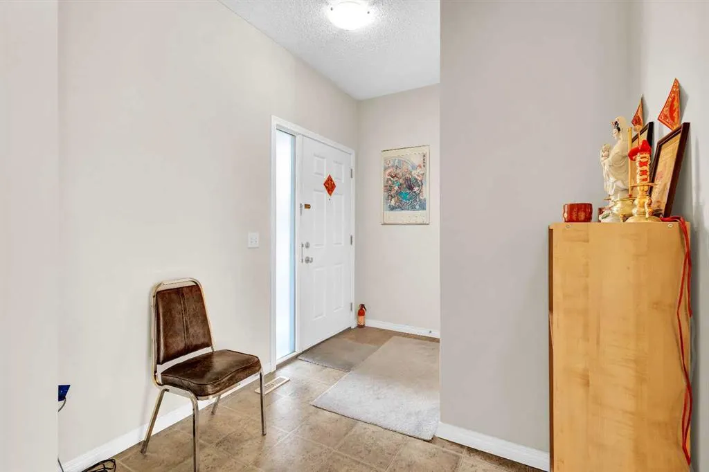 156 Saddlecrest Park NE