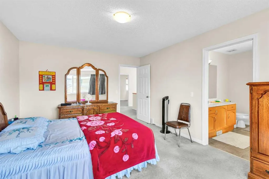 156 Saddlecrest Park NE
