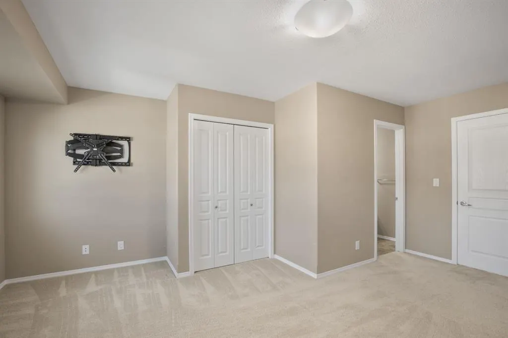 339 Viscount Drive, #1104