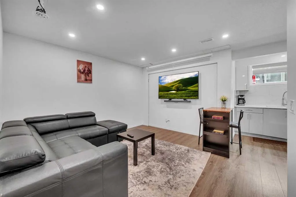178 Savanna Park NE