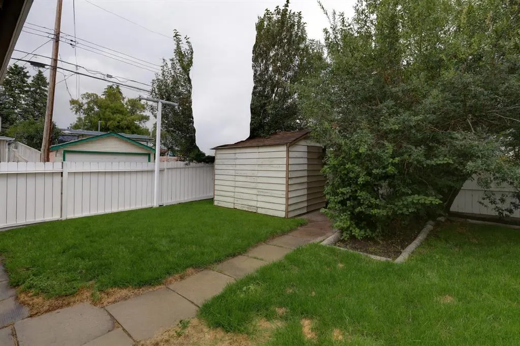 1044 Mayland Drive NE