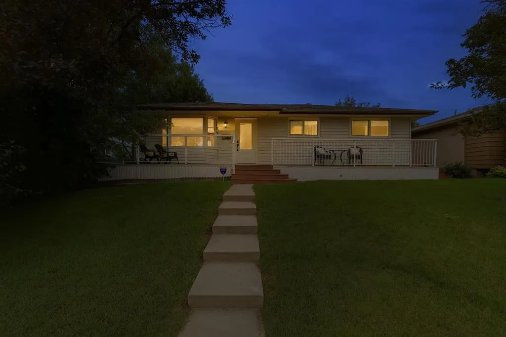 1044 Mayland Drive NE