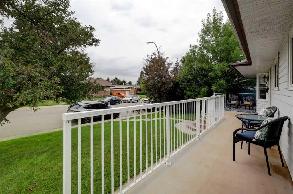 1044 Mayland Drive NE