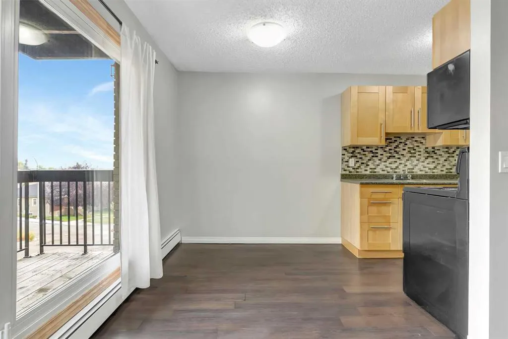409 1 Avenue NE, #301