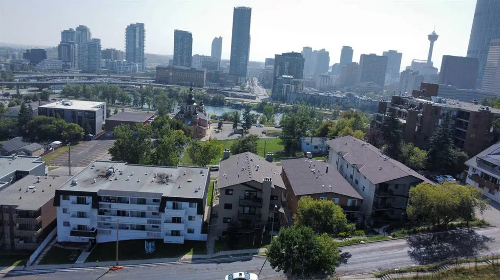409 1 Avenue NE, #301