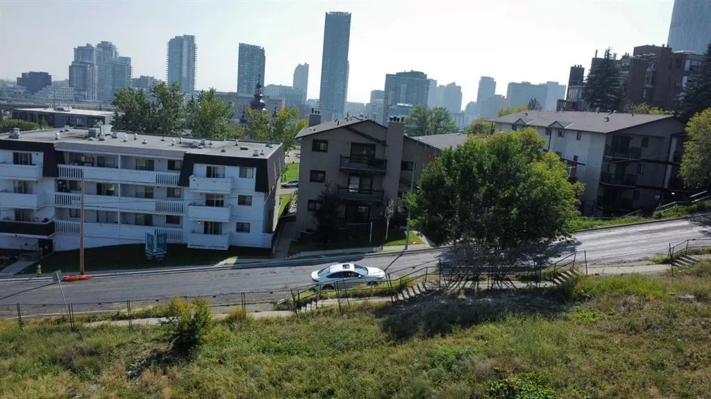 409 1 Avenue NE, #301