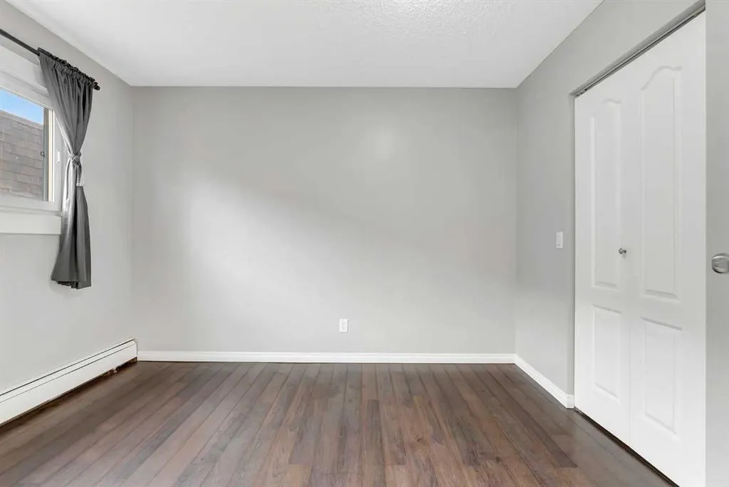 409 1 Avenue NE, #301