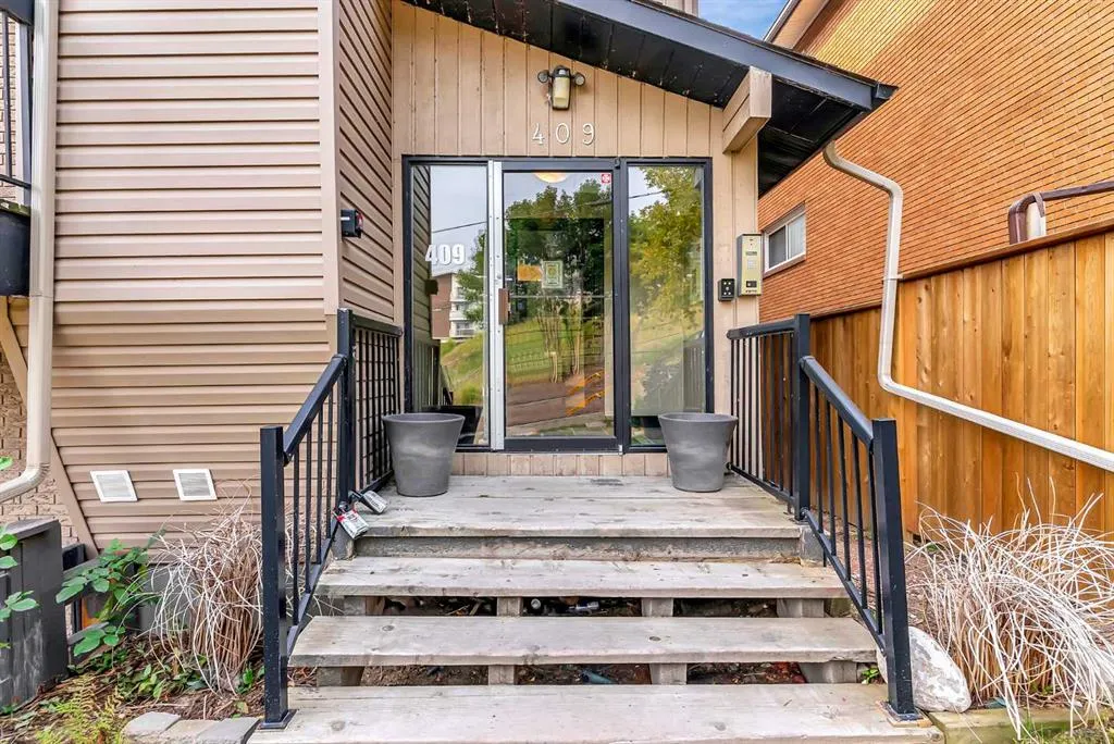 409 1 Avenue NE, #301