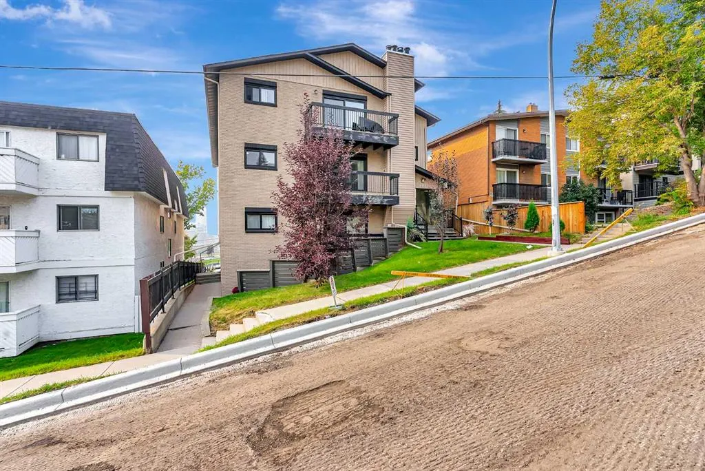 409 1 Avenue NE, #301