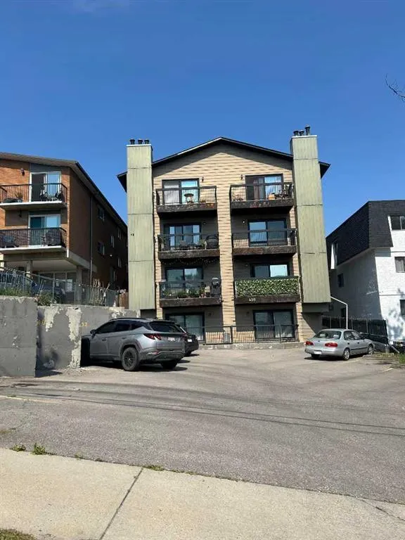 409 1 Avenue NE, #301