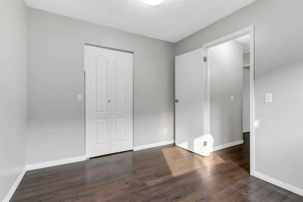 409 1 Avenue NE, #301