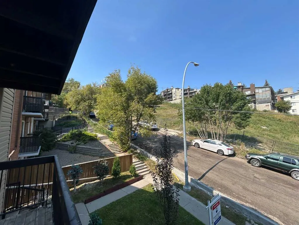 409 1 Avenue NE, #301