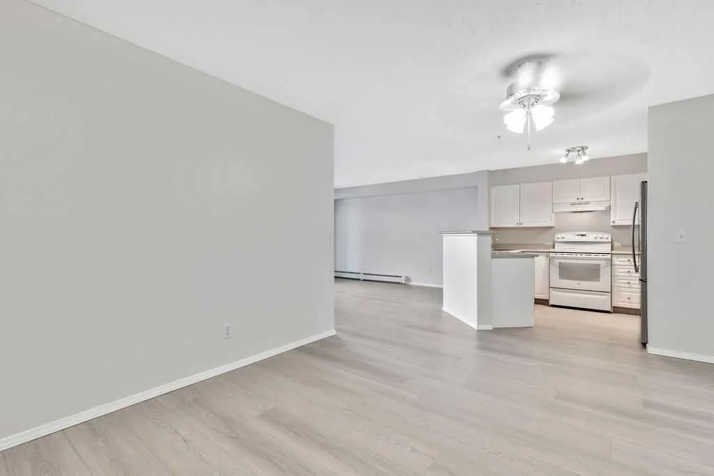 604 8 Street SW, #3304