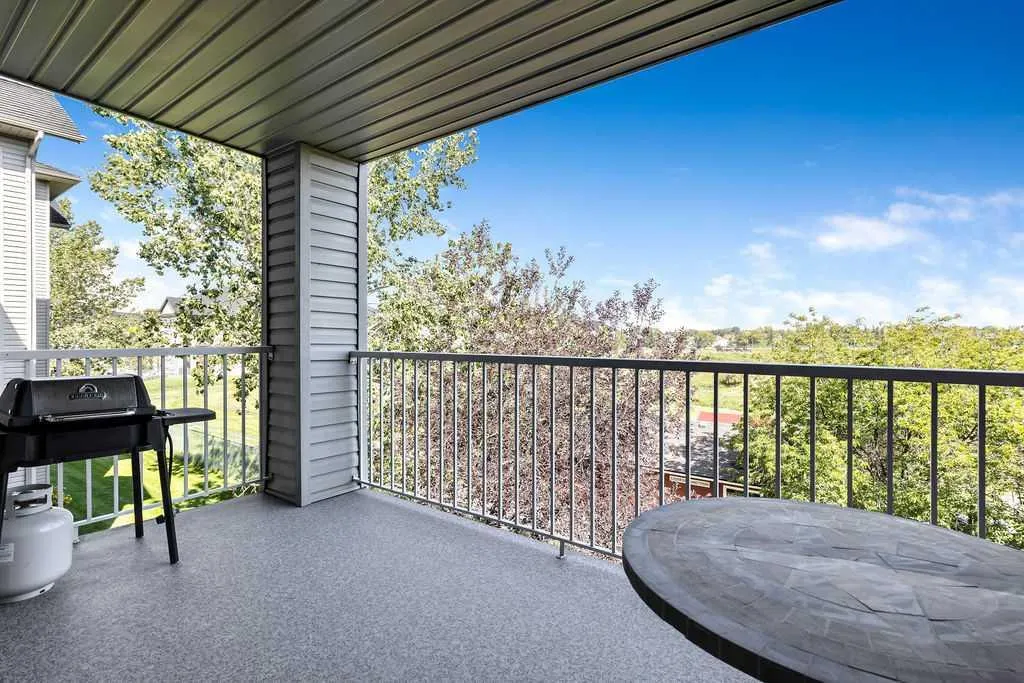 604 8 Street SW, #3304