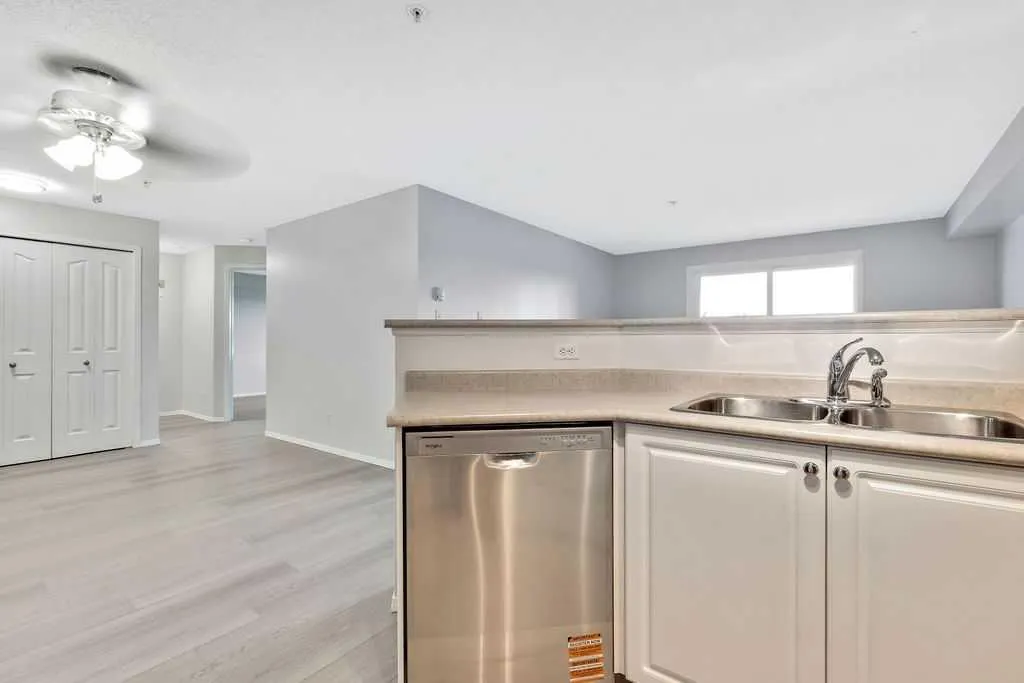604 8 Street SW, #3304