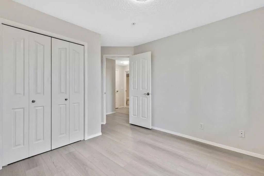 604 8 Street SW, #3304