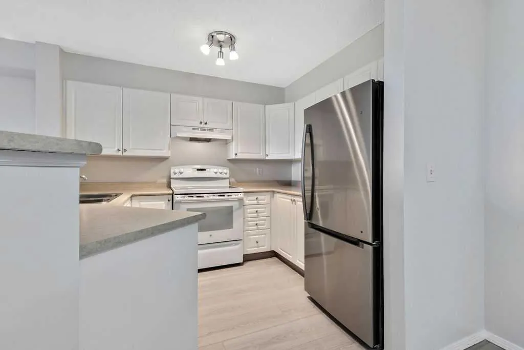 604 8 Street SW, #3304