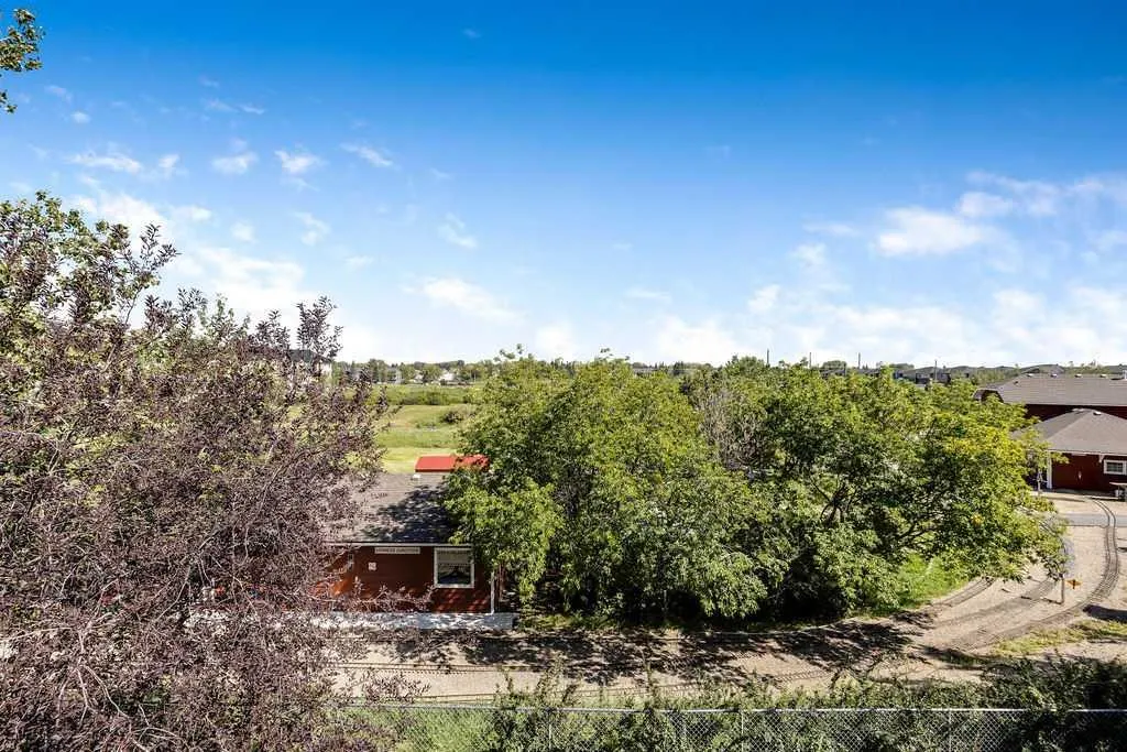 604 8 Street SW, #3304