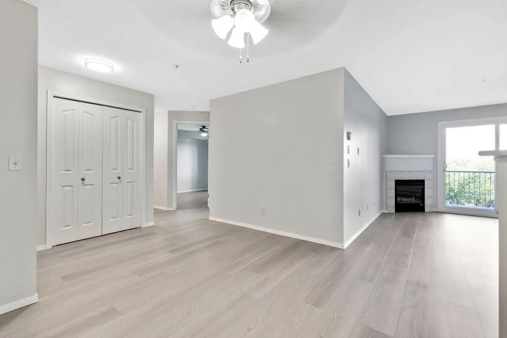 604 8 Street SW, #3304