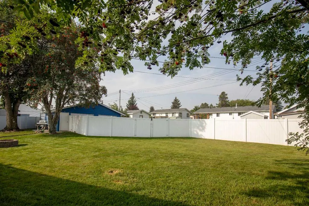 4708 57a Street Crescent