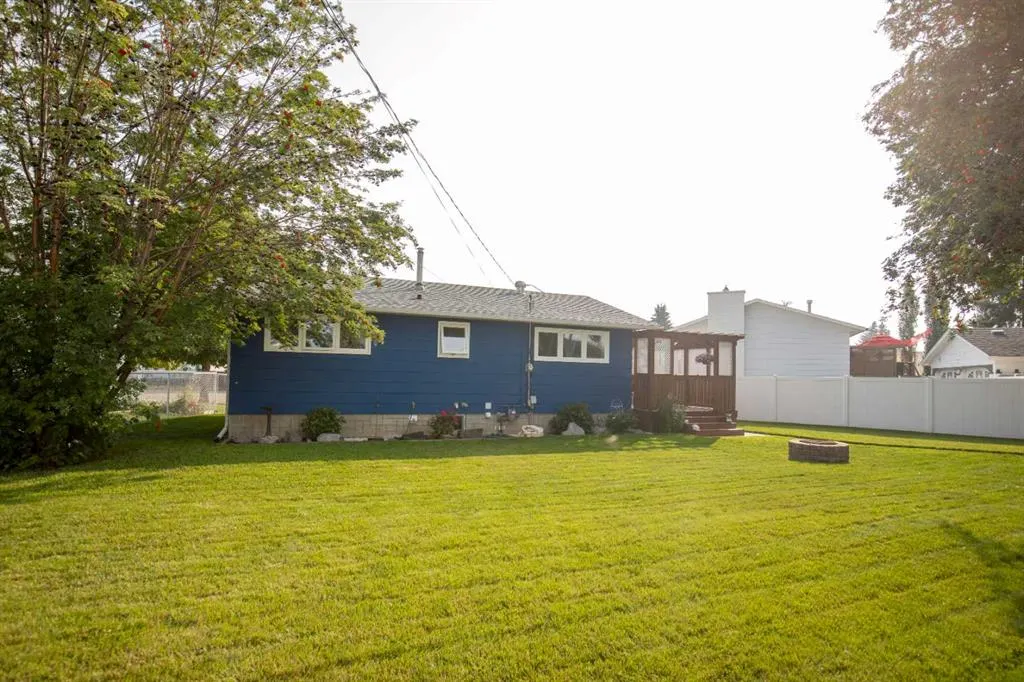 4708 57a Street Crescent