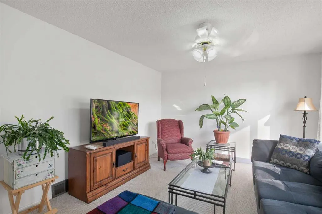 4708 57a Street Crescent