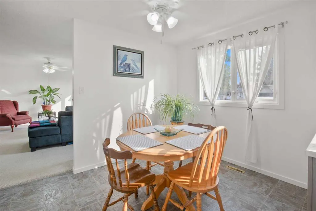 4708 57a Street Crescent