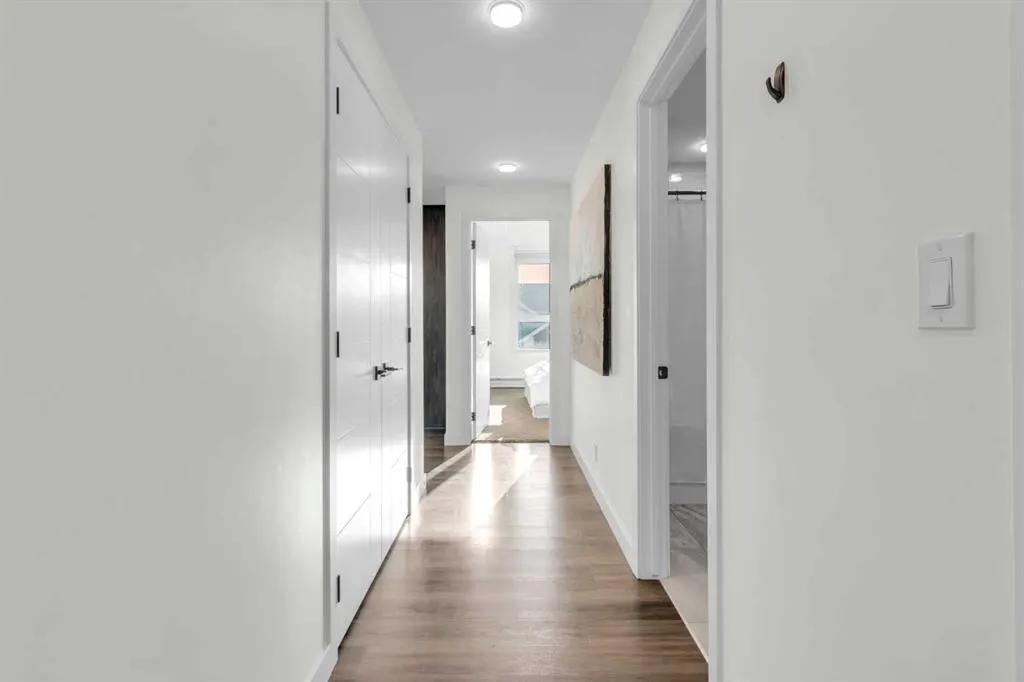 350 Livingston Common NE, #1402