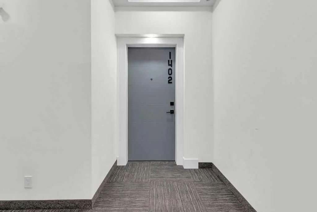 350 Livingston Common NE, #1402