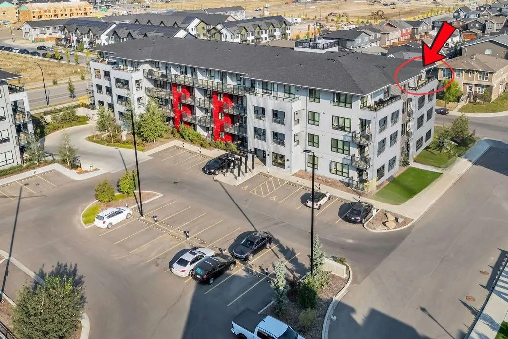 350 Livingston Common NE, #1402