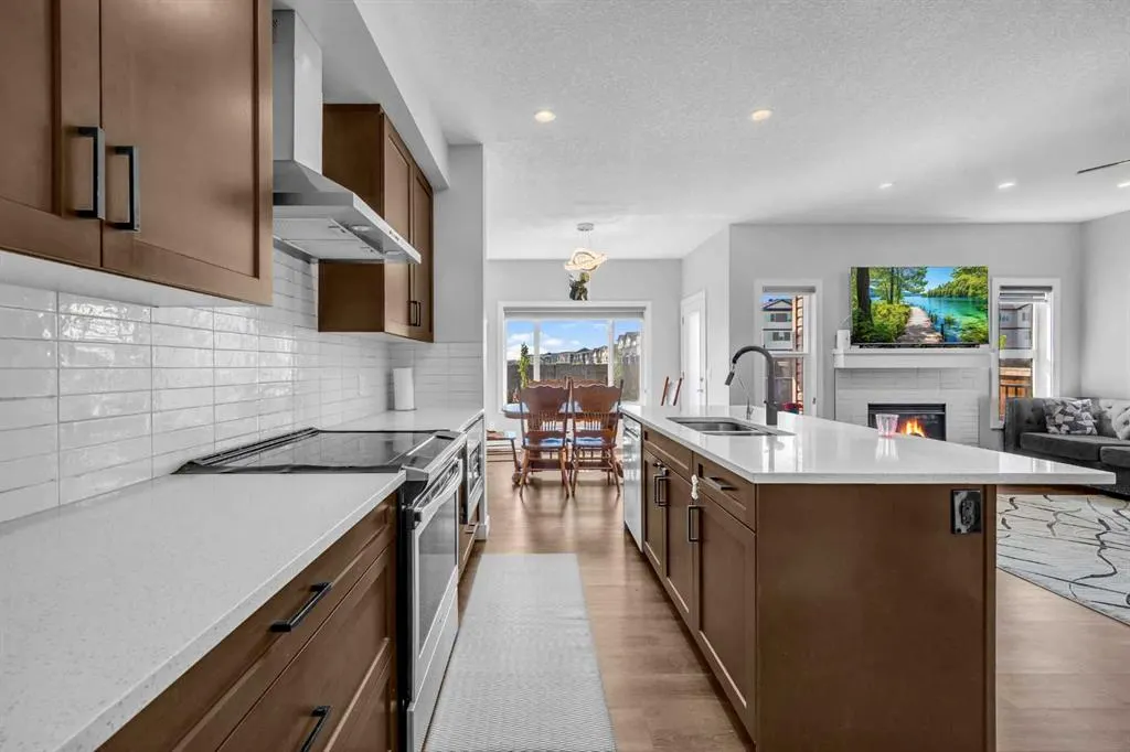 156 Cornerbrook Common NE