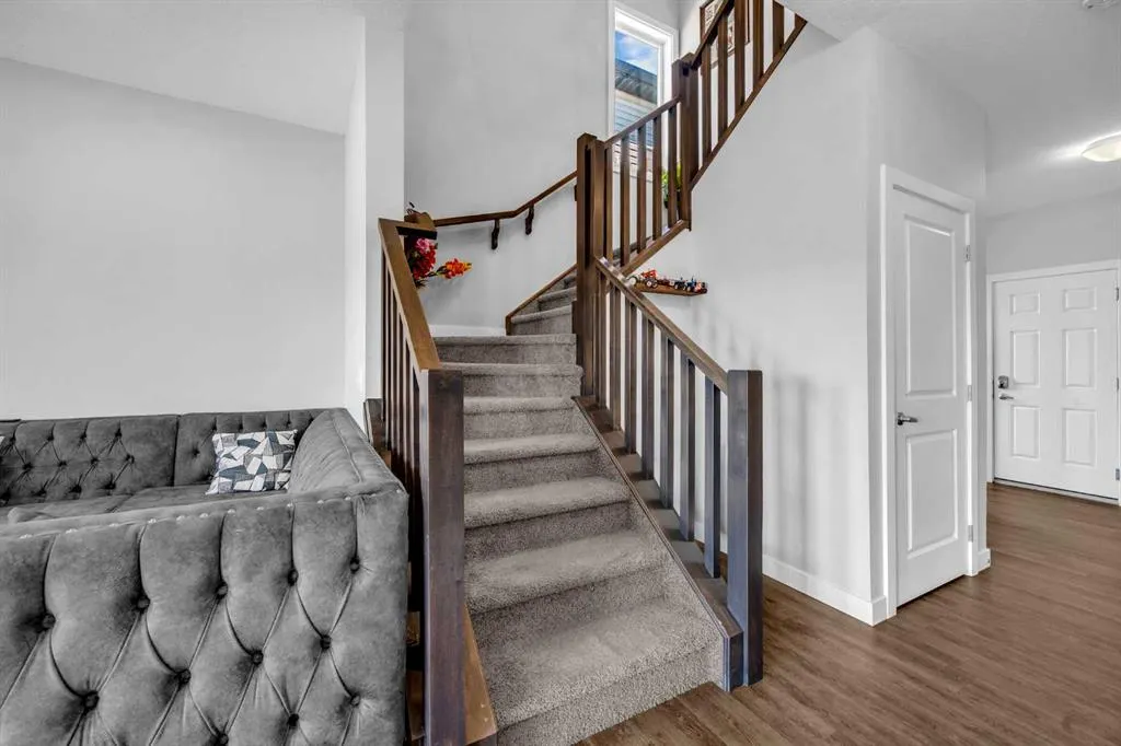 156 Cornerbrook Common NE