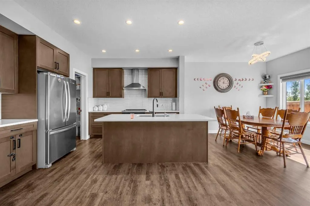 156 Cornerbrook Common NE