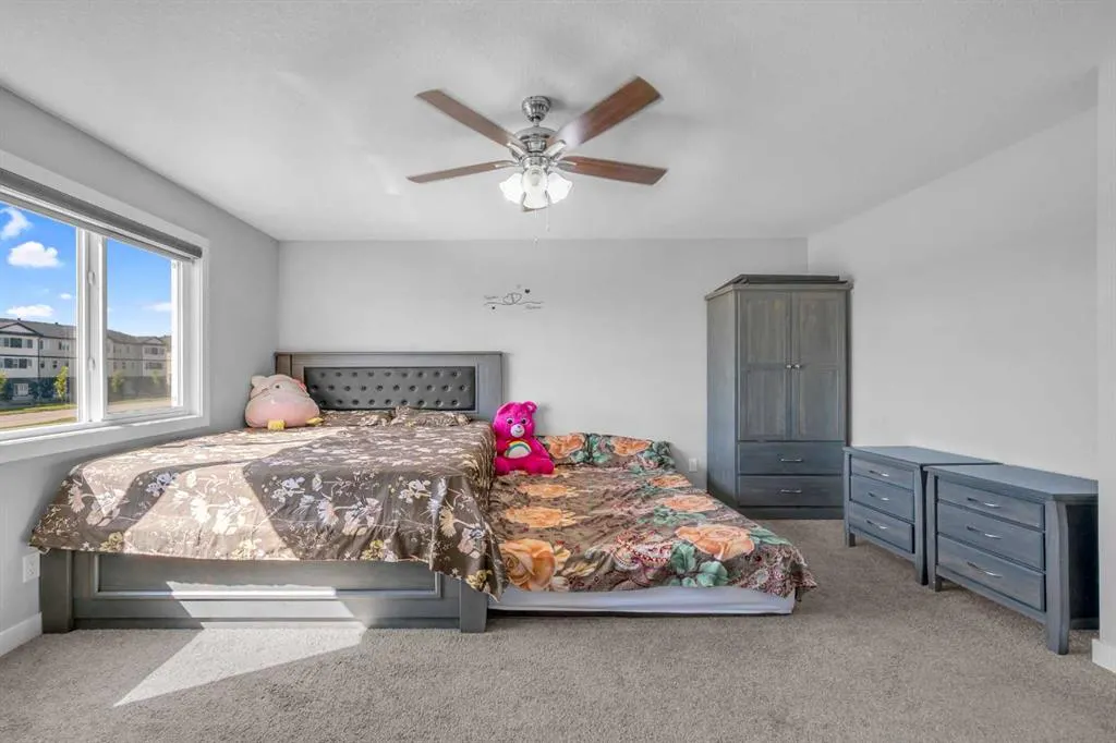 156 Cornerbrook Common NE