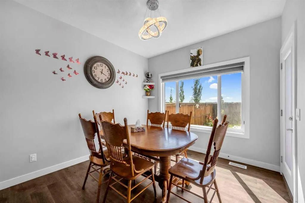 156 Cornerbrook Common NE