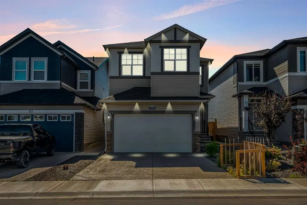 156 Cornerbrook Common NE