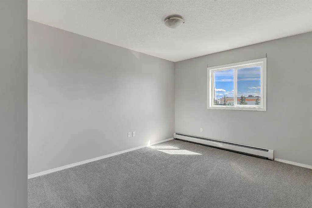 11230 104 Avenue, #203