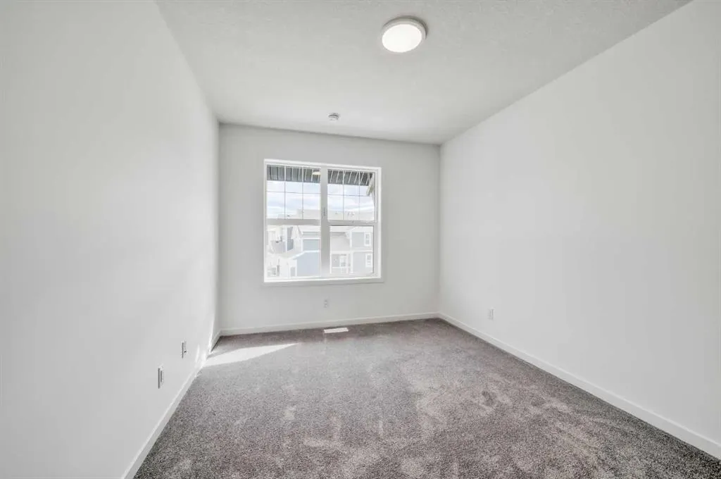 36 Magnolia Crescent SE