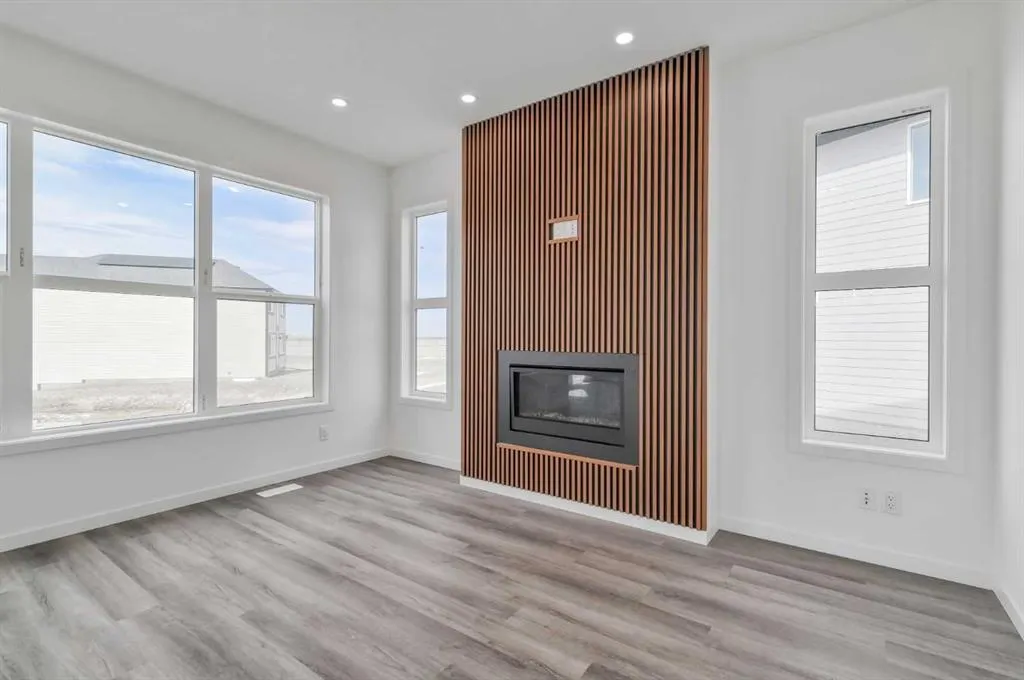 36 Magnolia Crescent SE