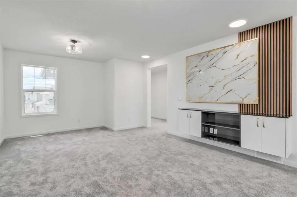 36 Magnolia Crescent SE